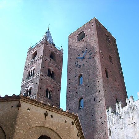 La Casa Dei Nonni Lägenhet Albenga Exteriör bild