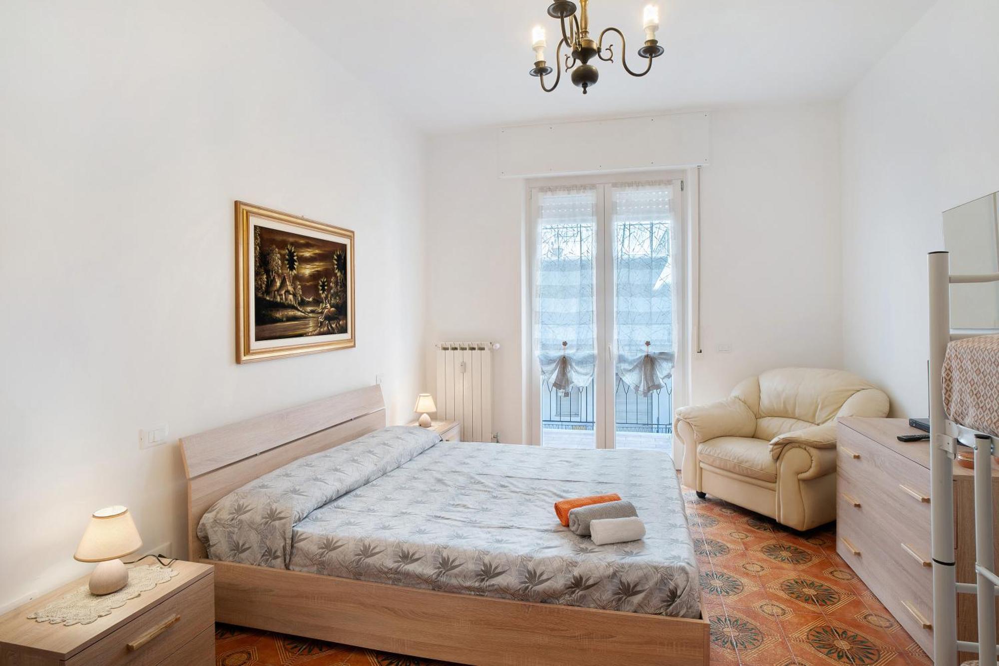 La Casa Dei Nonni Lägenhet Albenga Exteriör bild